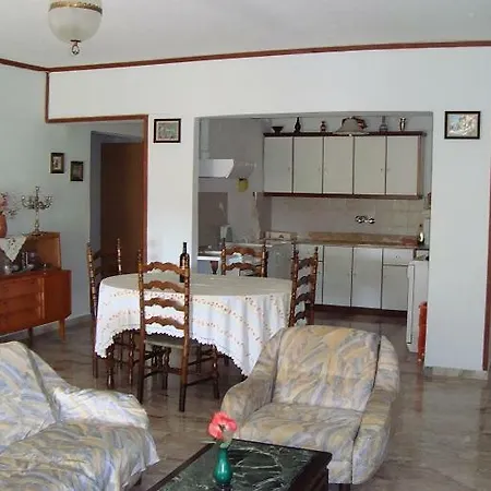 Villa's Ground Floor With 60 Qm Swimming Pool Lejlighed