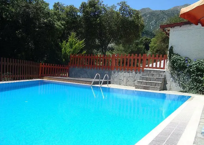 Villa's Ground Floor With 60 Qm Swimming Pool Agios Christoforos (Lefkada)