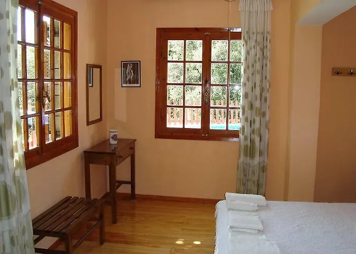 Villa's Ground Floor With 60 Qm Swimming Pool شقة Agios Christoforos (Lefkada)