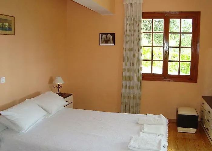 Villa's Ground Floor With 60 Qm Swimming Pool * Agios Christoforos (Lefkada)
